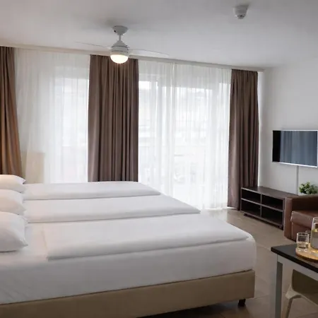 Bayer'S Boardinghouse Und Hotel-3